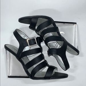 Qupid black strappy shoes with clear heel
